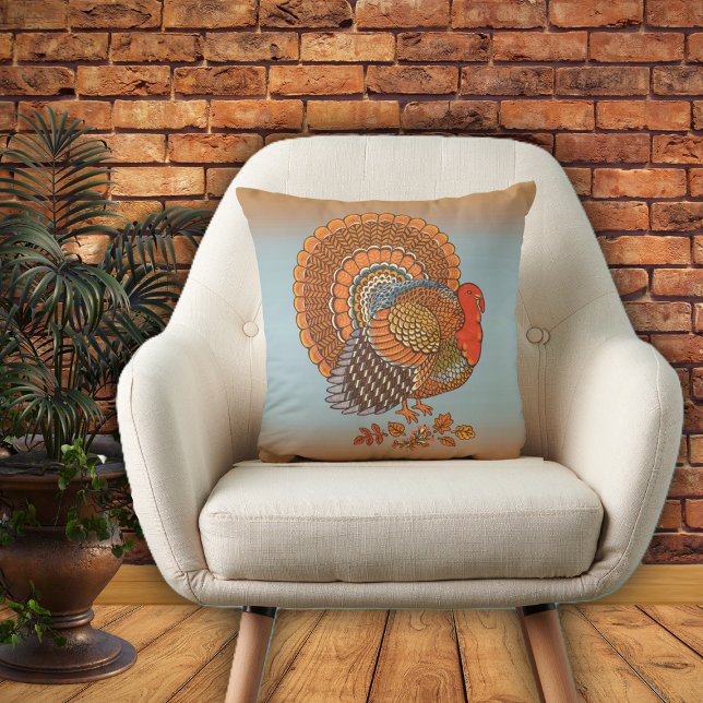 Coussin Couleurs d'Automne Dinde Mâle Queue Étalée Feuille (Thanksgiving turkey orange brown feathers in leaves on blue and orange decorative pillow.)