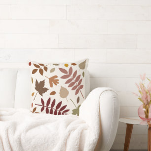 Coussin Couleurs d'automne sur crème tombante Feuille