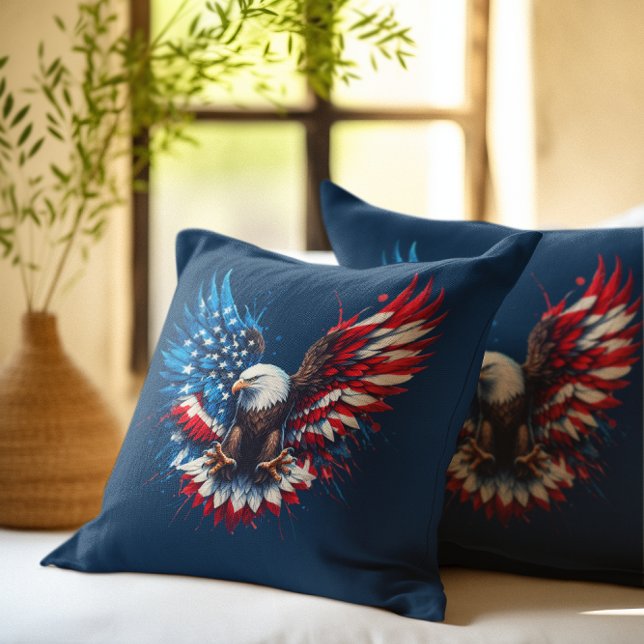 Coussin Couleurs du drapeau américain Bold Eagle (Créateur téléchargé)