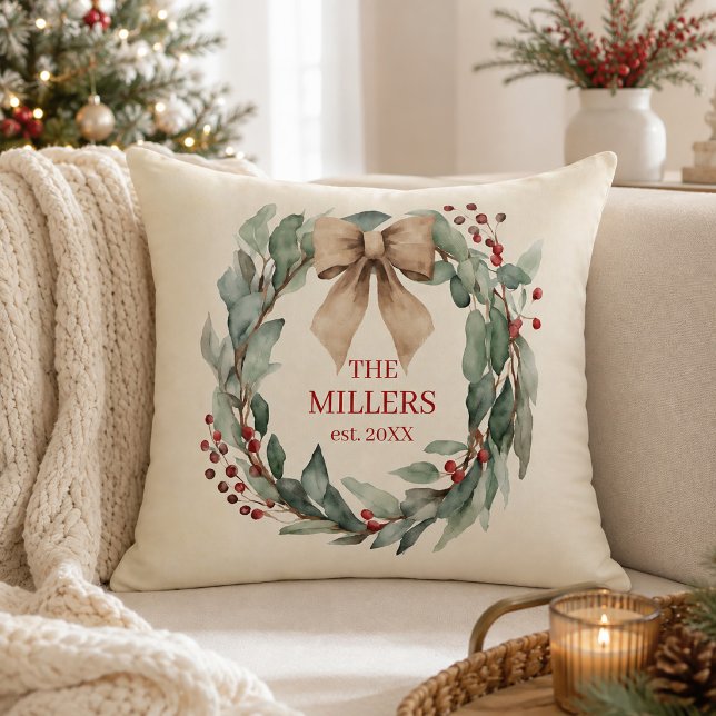 Coussin Couronne aquarelle Noël vintage  (Watercolor Wreath with Bow Custom Name and Established Date Christmas Pillow)