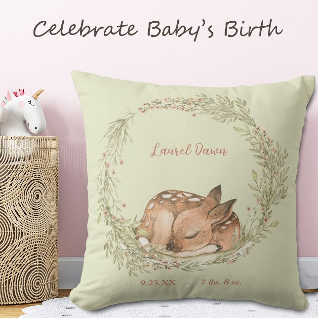 Coussin Couronne de feuilles de printemps de faon de cerf  (Créateur téléchargé)