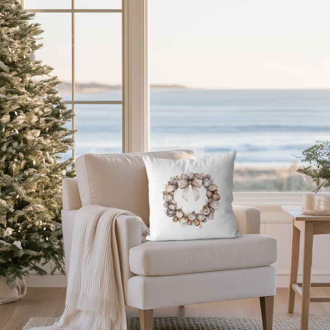 Coussin Couronne de Noël côtière en coquilles d'huîtres Fê (Oyster Wreath Coastal Christmas Pillow)