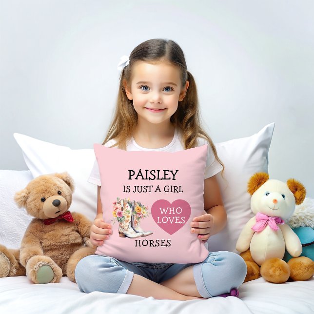 Coussin Cowgirl Boots Just a Girl who loves horses (Créateur téléchargé)