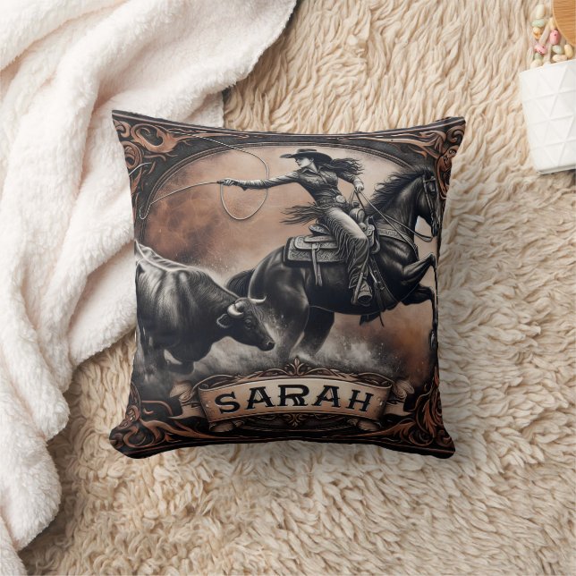 Coussin Cowgirl Roping Cattle à Rodeo Event (Couverture)