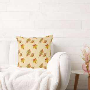 Coussin Cozy autumn maple leaves oak leaves