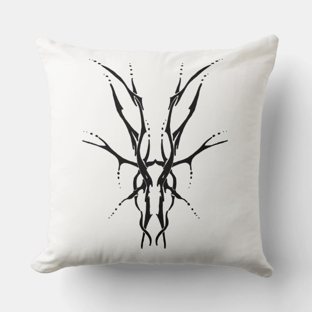 Coussin Crâne de cerf tribal noir dessin de chasse (Recto)