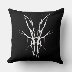 Coussin Crâne de cerf tribal noir et blanc pour la chasse 