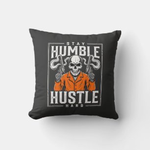 Coussin Crâne d'Halloween Reste Humble Travaille Dur