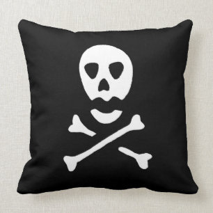 Coussin Crâne et os croisés 1