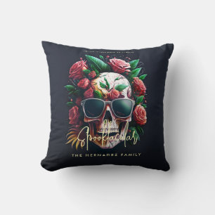Coussin Crâne floral Faboolous Spooktacular Nom de famille