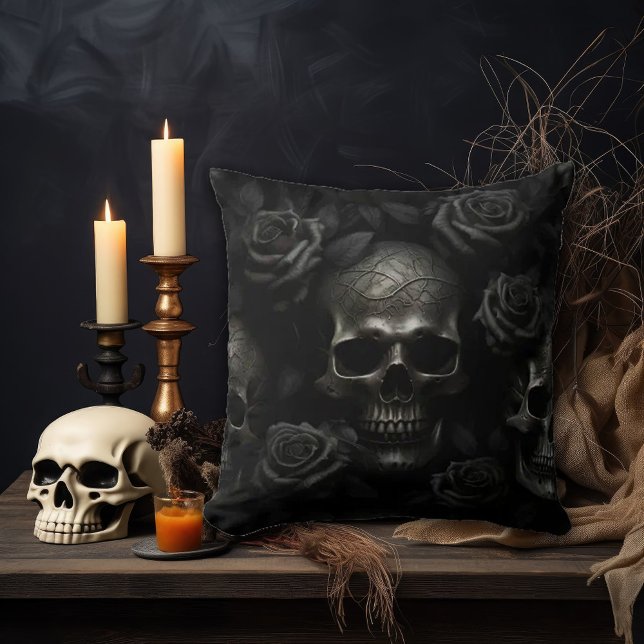 Coussin Crâne gothique foncé et Rose noir - Décor Macabre (Créateur téléchargé)