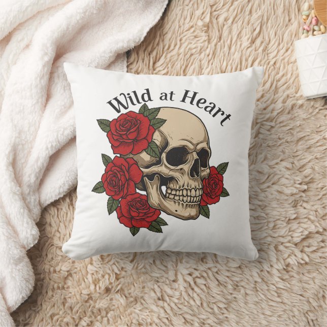 Coussin Crâne gothique Wild at Heart avec des roses rouges (Couverture)