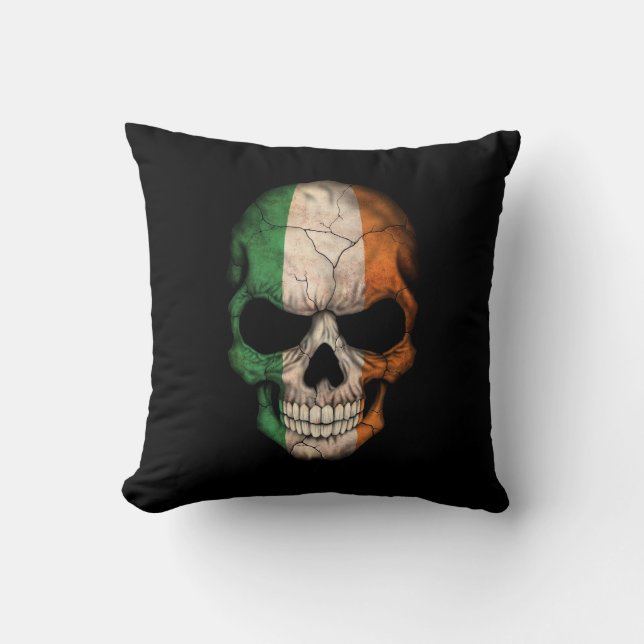 Coussin Crâne irlandais de drapeau sur le noir (Recto)