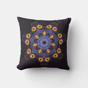 Coussin Créature mandala monstrueuse mignonne et effrayant