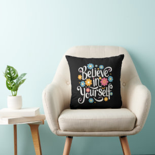 Coussin Crois en toi-même Floral