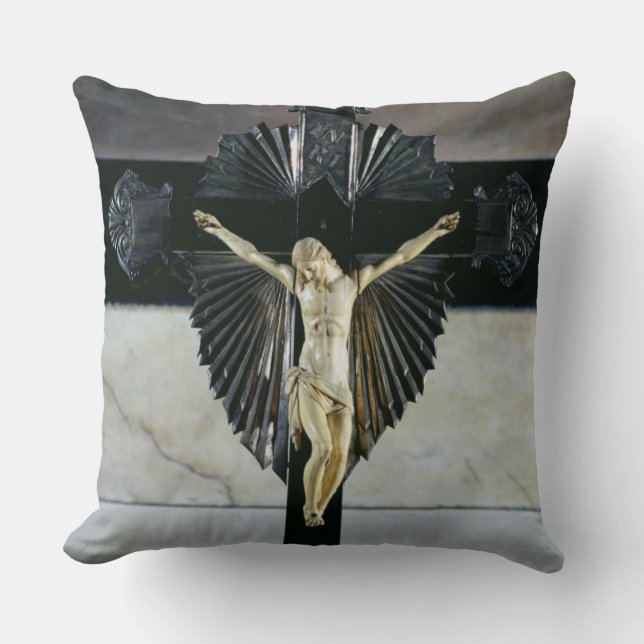 Coussin Crucifixion, XVIIème siècle (ivoire) (Recto)