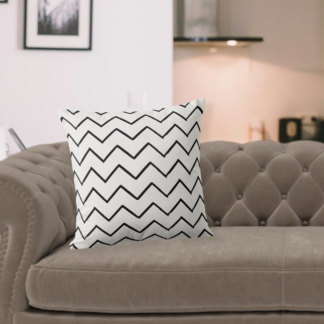 Coussin Cushion zigzag, black and white cushion, modern  (Créateur téléchargé)