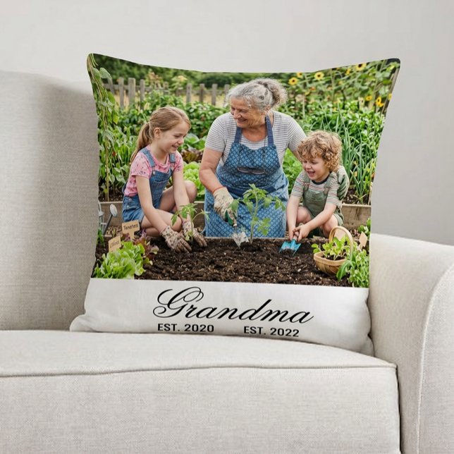 Coussin Custom Grandma Photo Multi Year Est Script (Custom Grandma Photo Multi Year Est Script Throw Pillow)