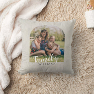 Coussin custom photo and text pale taupe minimalist   