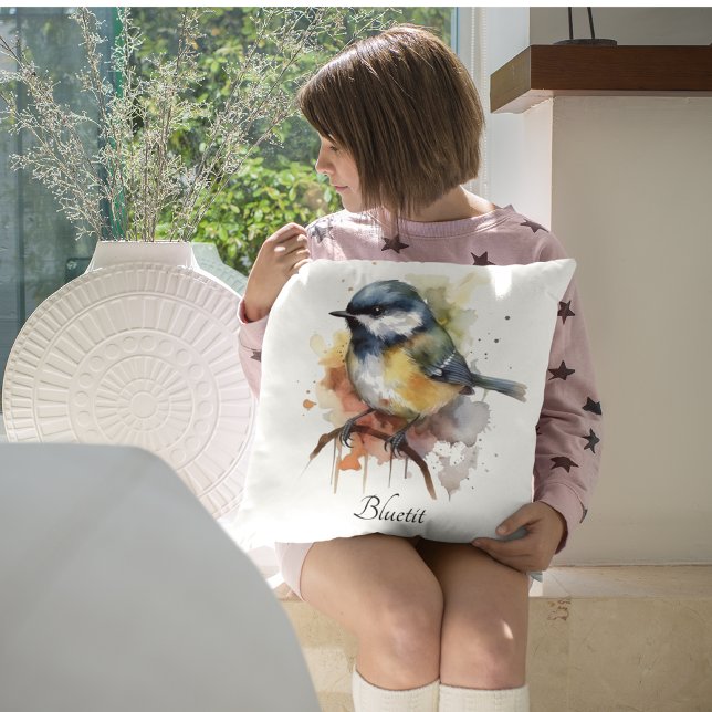 Coussin Cute Bluetit sur une branche, personnalisé (Créateur téléchargé)