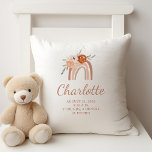 Coussin Cute Boho arc-en-ciel | Statistiques sur la naissa<br><div class="desc">Cet adorable coussin de statistiques de naissance de bébé, neutre et de genre, présente un arc-en-ciel en terre cuite mignon et neutre avec des fleurs d'aquarelle boho sur un arrière - plan blanc simple. Ajoutez le nom de votre bébé dans un script moderne tendance, et ajoutez toutes les statistiques de...</div>