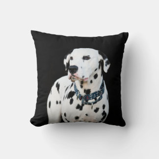 Coussin Cute Dalmatian Chien Spots arrière - plan noir