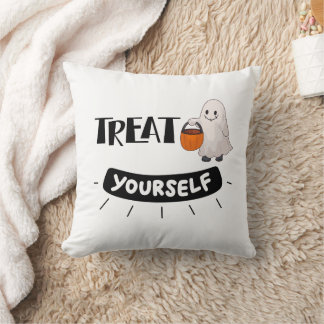 Coussin Cute Ghost “Treat Yourself” Pillow Halloween Theme