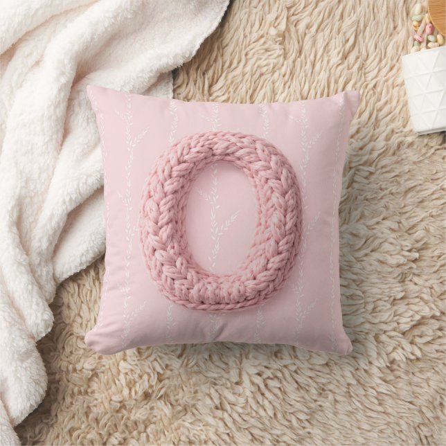 Coussin Cute pink O monogram initial crocheted letter boho (Couverture)