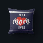 Coussin Cute Text Best Mama Ever With Heart<br><div class="desc">Elegant Mothers day Jetez l'oreiller avec un dicton mignon qui dit "Meilleure maman jamais" avec le coeur, Ce mignon oreiller à lancer est parfait pour votre fille pour la fête des mères et il peut être utilisé toute l'année. ! Un cadeau de fête des mères assez inhabituel... probablement différent de...</div>