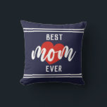 Coussin Cute Text Best Mama Ever With Heart<br><div class="desc">Elegant Mothers day Jetez l'oreiller avec un dicton mignon qui dit "Meilleure maman jamais" avec le coeur, Ce mignon oreiller à lancer est parfait pour votre fille pour la fête des mères et il peut être utilisé toute l'année. ! Un cadeau de fête des mères assez inhabituel... probablement différent de...</div>