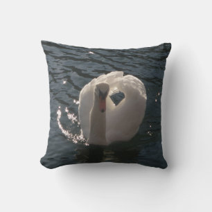 Coussin Cygne romantique décocté