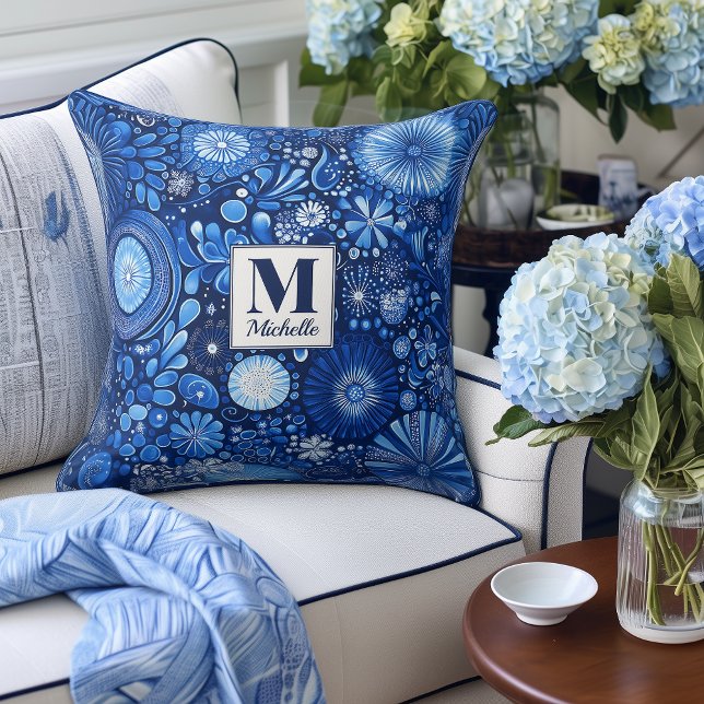 Coussin d'accent de monogramme bleu moderne Shibor (Créateur téléchargé)