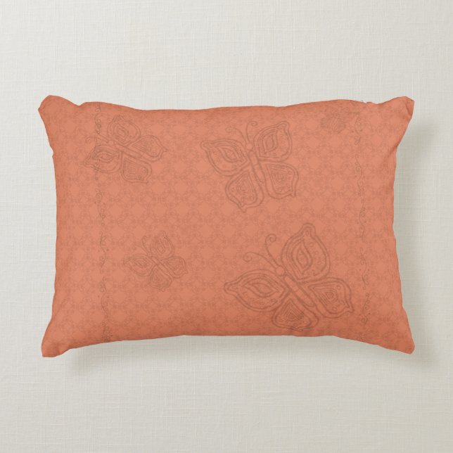 Coussin d'accent orange à motifs papillons et tour (Devant)