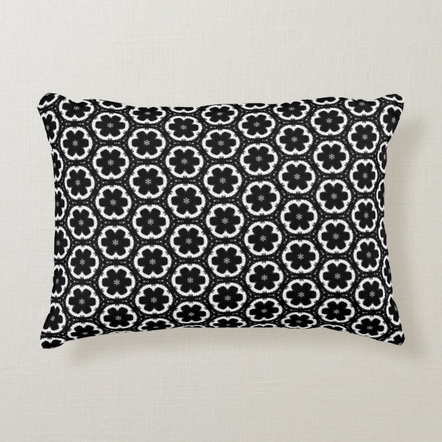 Coussin d'accents floraux noir et blanc (Devant)
