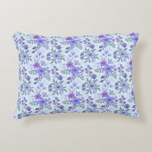 Coussin d'accentuation des fleurs mignonne violet