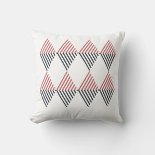 Coussin d'accentuation des triangles rouge et noir