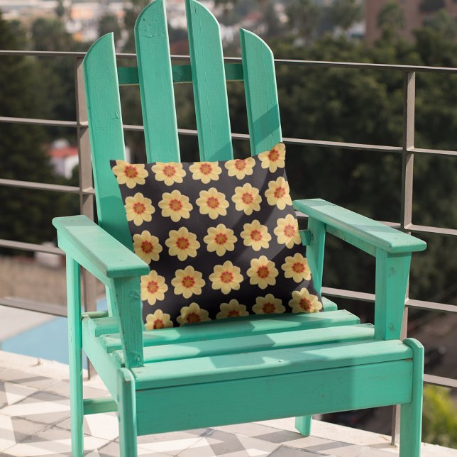 Coussin Dahlia jaune motif floral sur noir (In Situ Patio)