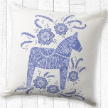 Coussin Dala suédois Horse Art Periwinkle Bleu<br><div class="desc">Un joli tableau de Dala Cheval suédois bleu et blanc indigo.</div>