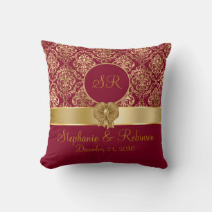 Coussin Damassé doré élégant sur monogramme bordeaux
