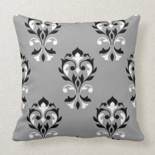Coussin Damassé grand Ptn de coeur noir et blanc sur le