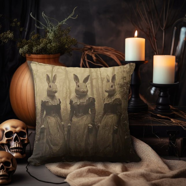 Coussin Dames victoriennes de lapin (Créateur téléchargé)