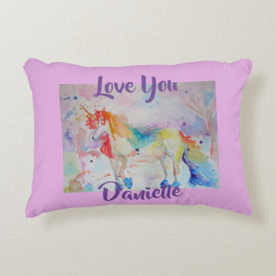 Coussin d'amour de nurserie pour filles licorne ar