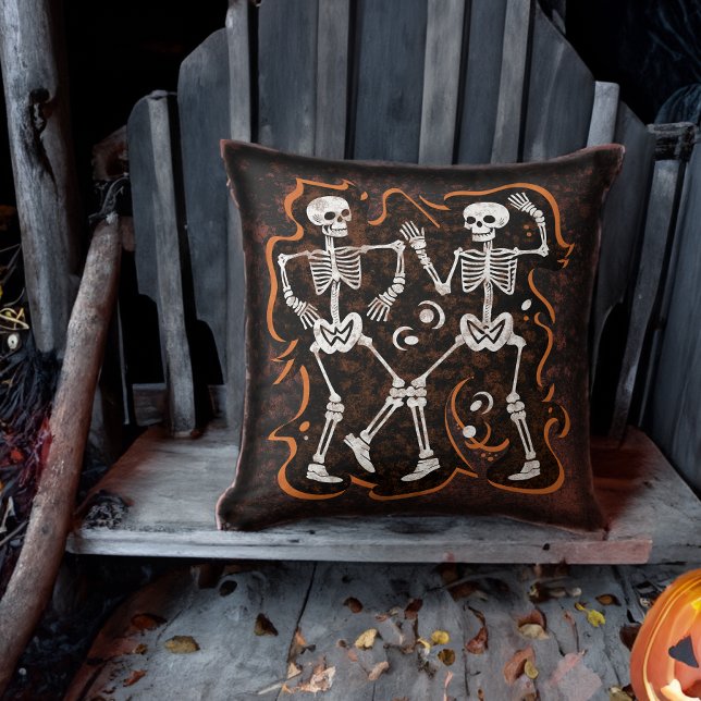 Coussin Dancing Skeletons Drôle Halloween Party (Créateur téléchargé)
