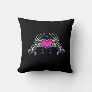 Coussin Dans la mort - Squelette Mains de coeur