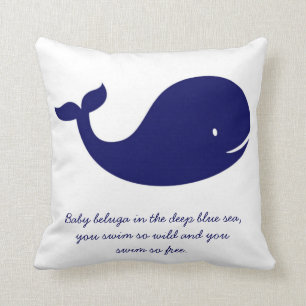 Coussin de baleine de thème d'océan de bleu marine