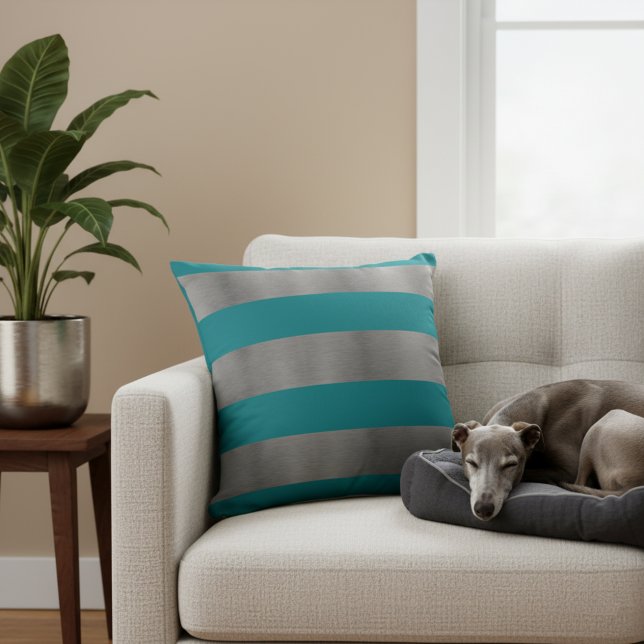 Coussin de canapé turquoise et Silver (Stylish metallic silver gray and teal striped accent pillow.)