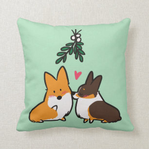 Coussin de carré de corgi de baiser de gui