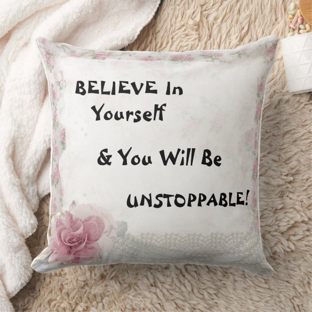 Coussin de décoration à motif floral rose et dente (Couverture)