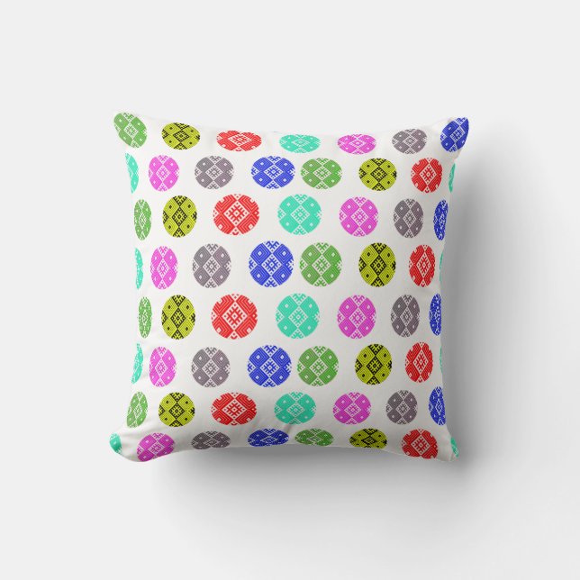 Coussin de décoration avec motif folklorique biélo (Recto)