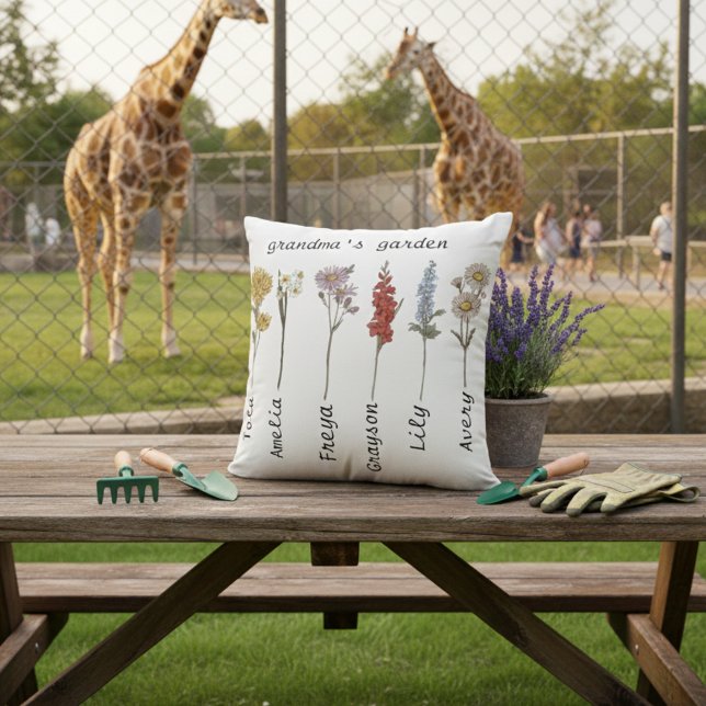 Coussin de jardin de grand-mère avec fleurs de nai (Créateur téléchargé)